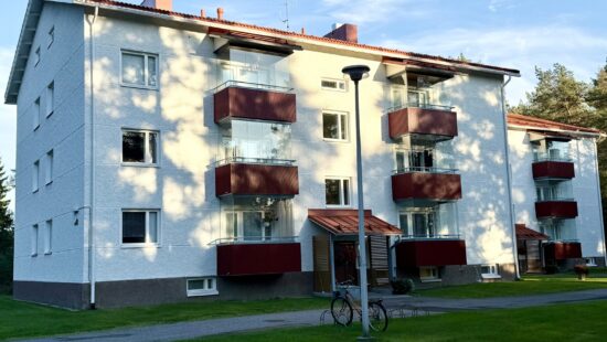 3h+k+kh+lasitettu parveke Hiukkavaara 4 B 19, 90670 Oulu