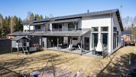 4 mh, olohuone, keittiö, sauna, 2 kph, 3 wc, khh, 2 vh, terassi, parveke Muuraojantie 10  , 90650 Oulu